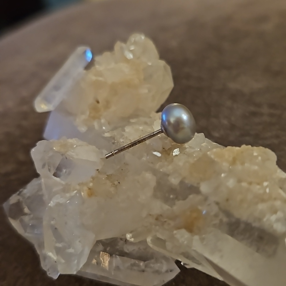 Set of Sterling Silver Pearl Earrings - Picture 5 of 6